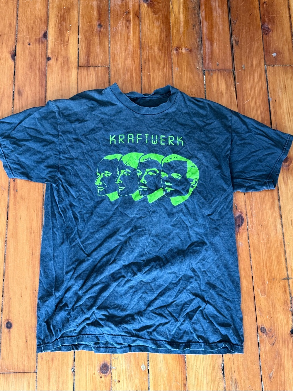Men’s large vintage Kraftwerk shirt
